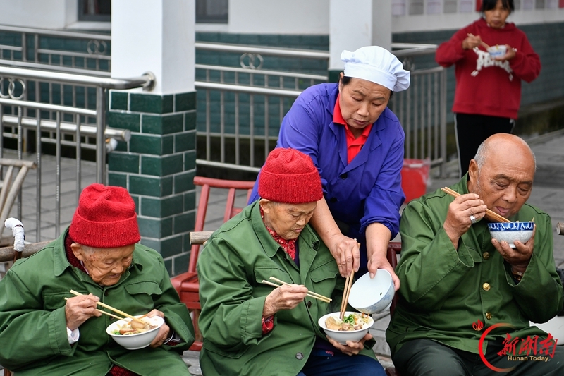 马桑树下重阳暖