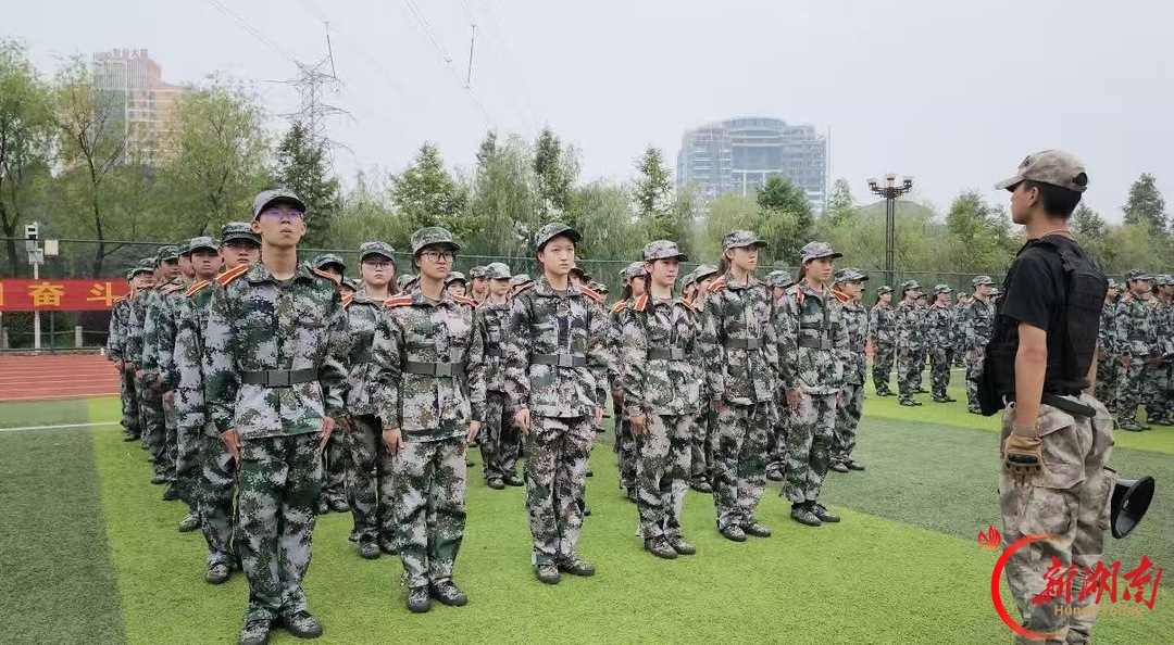 青春正步走|淬火青春,相遇大学