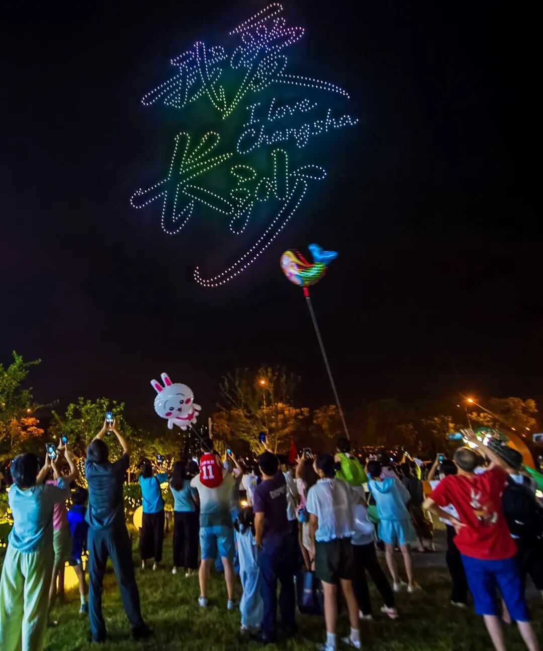 灯火可亲,这是城市最温柔的告白|随光影走一程