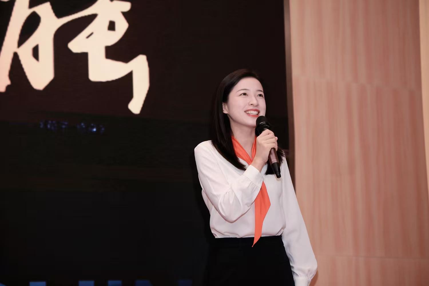 湘豫两地纪念中国工农红军长征胜利90周年红领巾巡讲团示范性宣讲活动举行