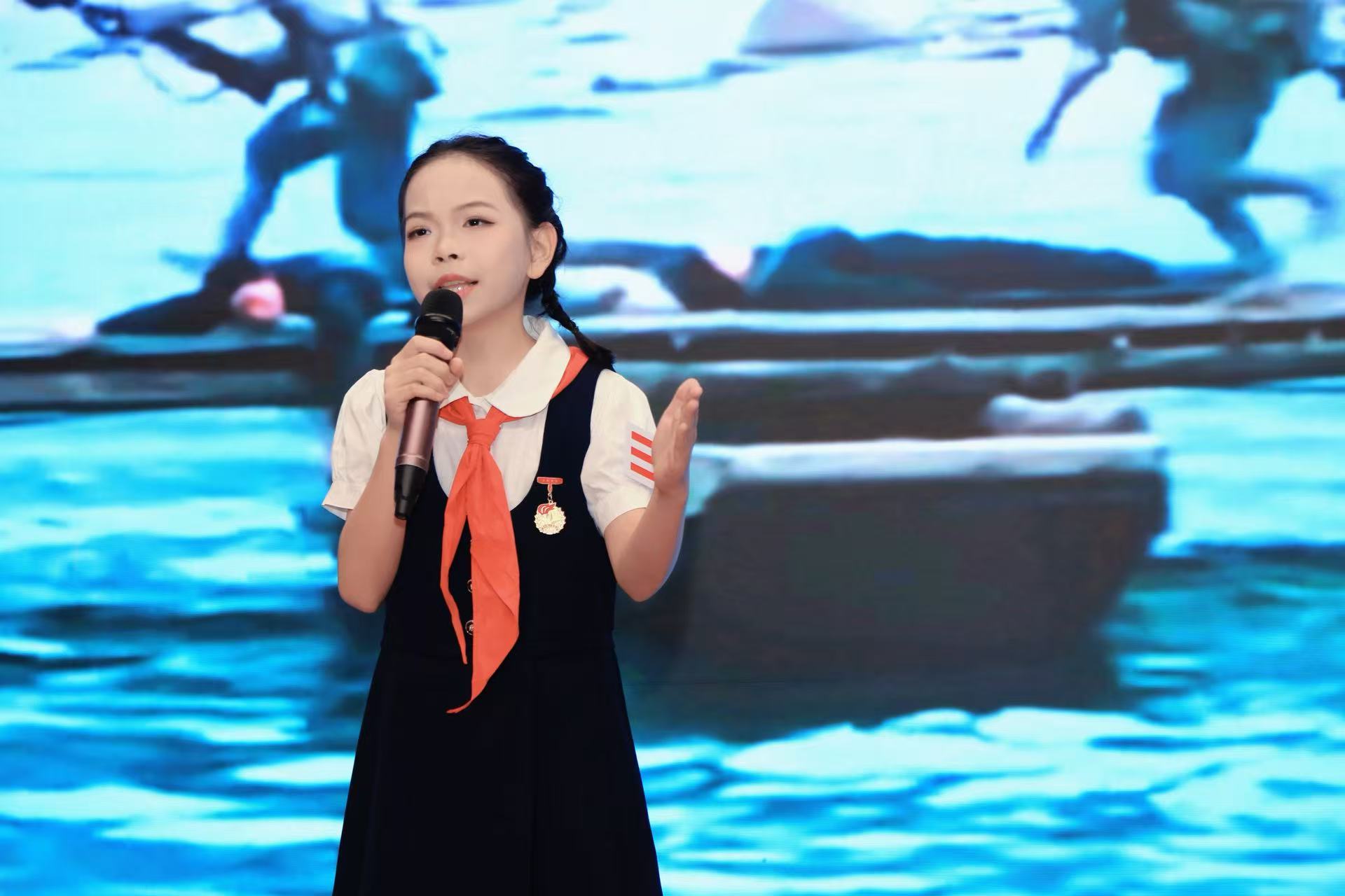 湘豫两地纪念中国工农红军长征胜利90周年红领巾巡讲团示范性宣讲活动举行
