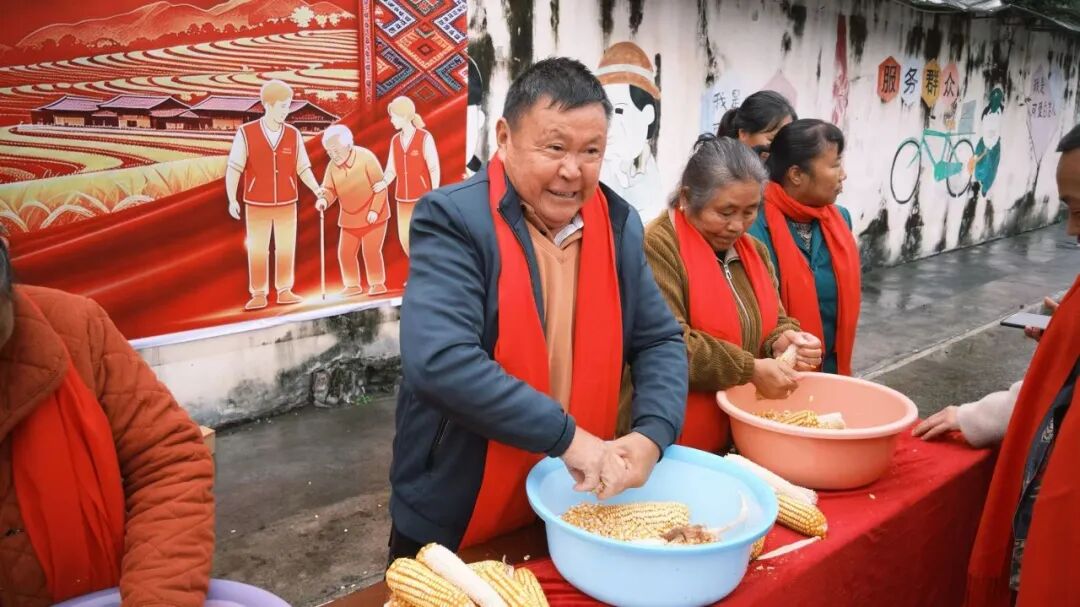 吉首市马颈坳镇白岩村开展重阳敬老主题活动