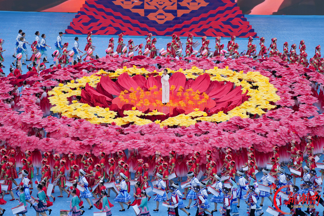 三湘石榴红·逐梦张家界⑦丨燃!第十一届全省民族运动会在张家界开幕