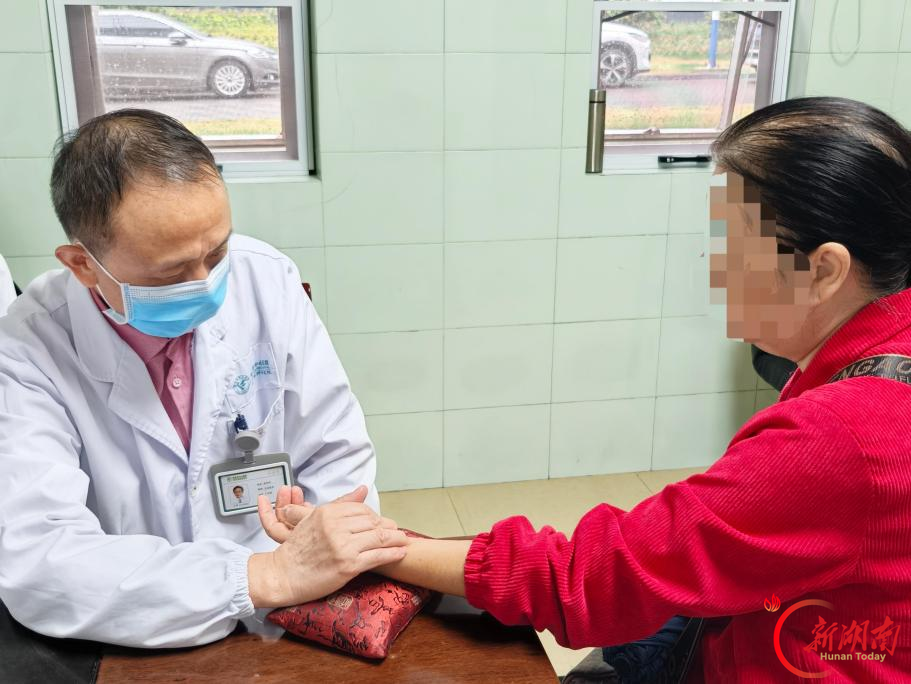 德术双馨——记怀化市中心医院鹤城院区中医彭有祥