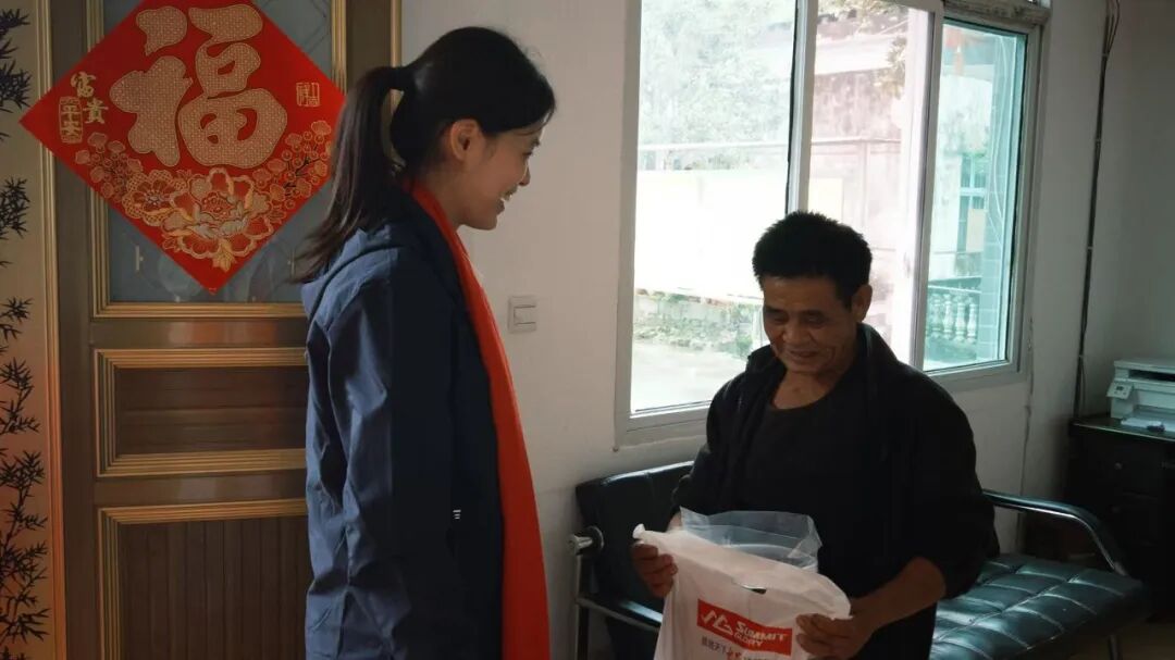 吉首市马颈坳镇白岩村开展重阳敬老主题活动
