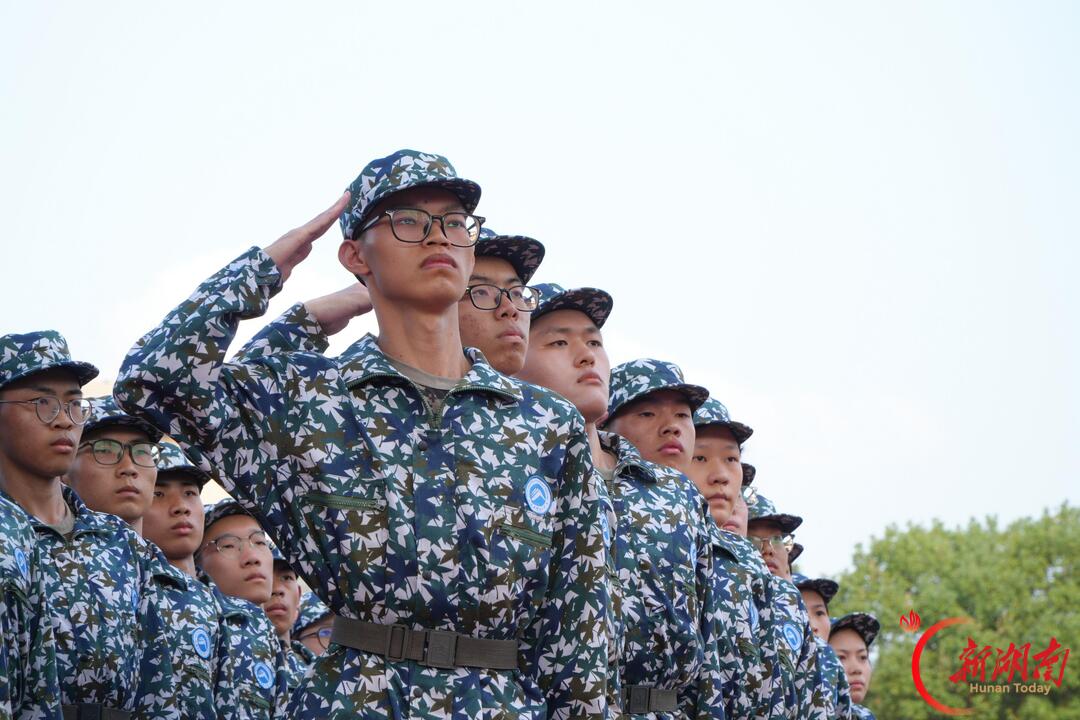青春正步走｜军姿藏细节，时光育新苗