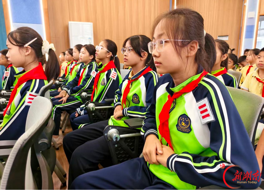 小记者在现场|五关烽火映初心——“强国复兴有我”党史情景剧走进株洲市天元区白鹤学校