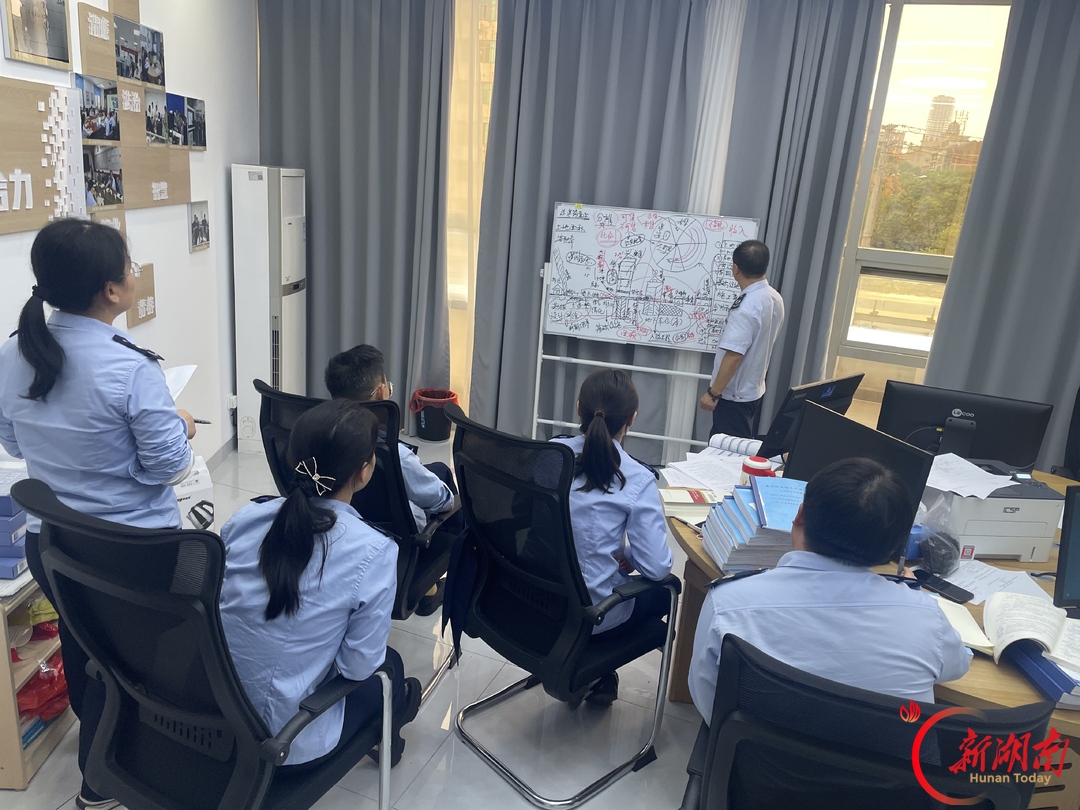 娄底经开税务:精研土增清算实务 岗位讲学以学促干