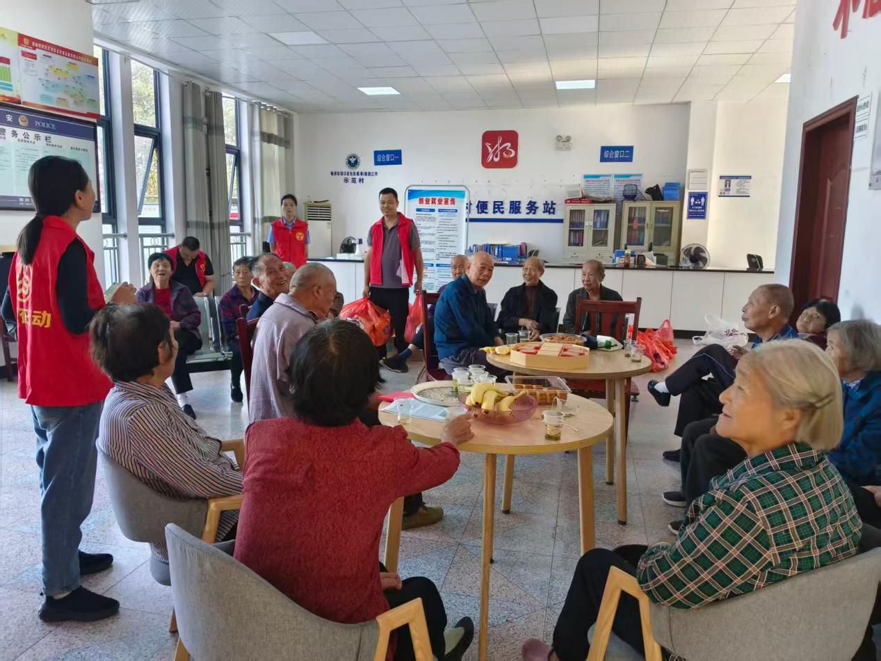 阵地聚人心 重阳暖桑榆——渌口区龙潭镇开展重阳节系列敬老活动