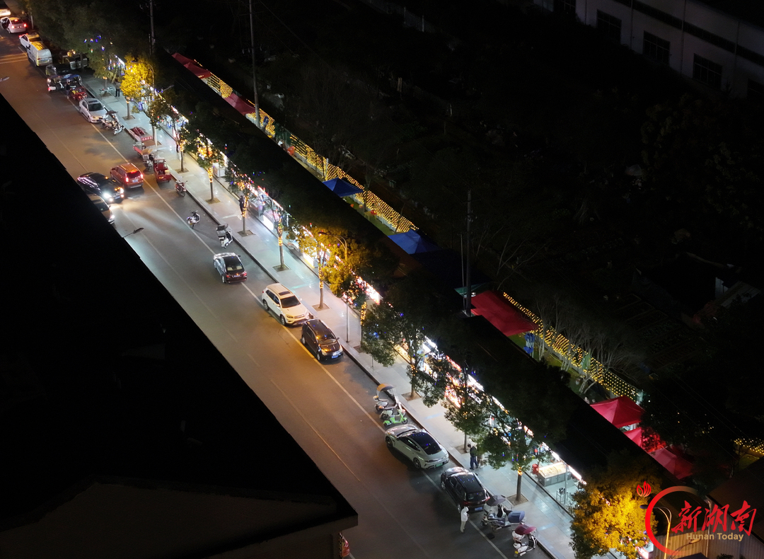 永安礼耕夜市点亮便民夜经济