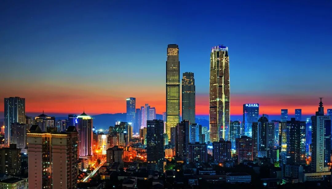 灯火可亲,这是城市最温柔的告白|随光影走一程