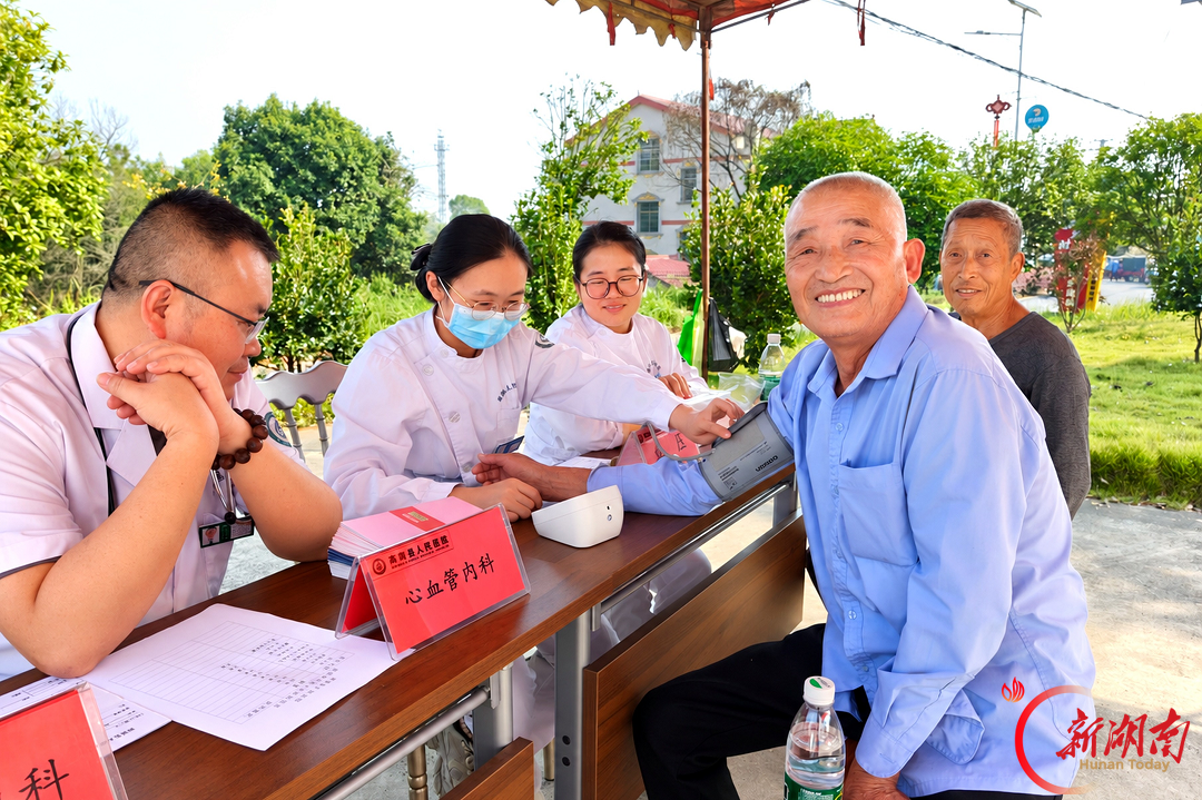 一碗长寿面取代大操大办 衡南云集街道重阳吹起俭约孝老风