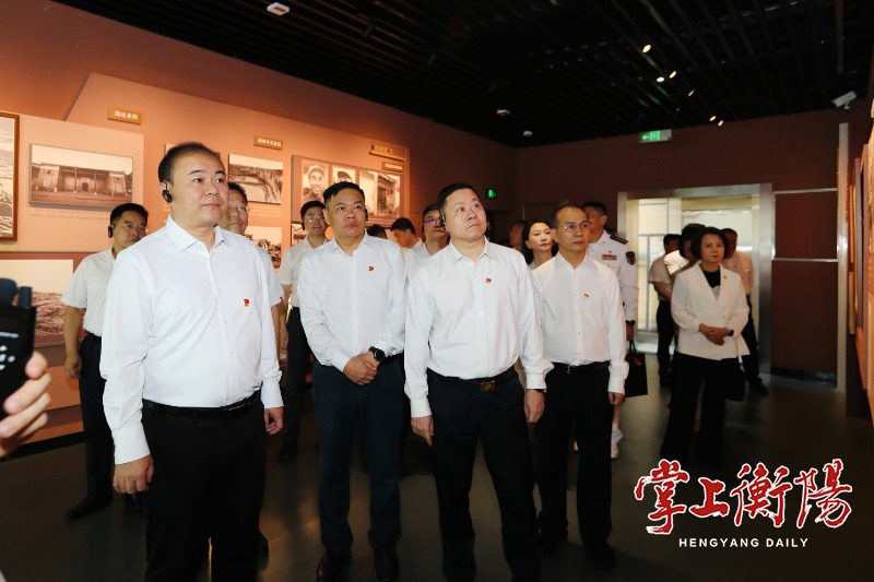 朱健主持市委理论学习中心组（扩大）2026年第11次集体学习 汤建军出席