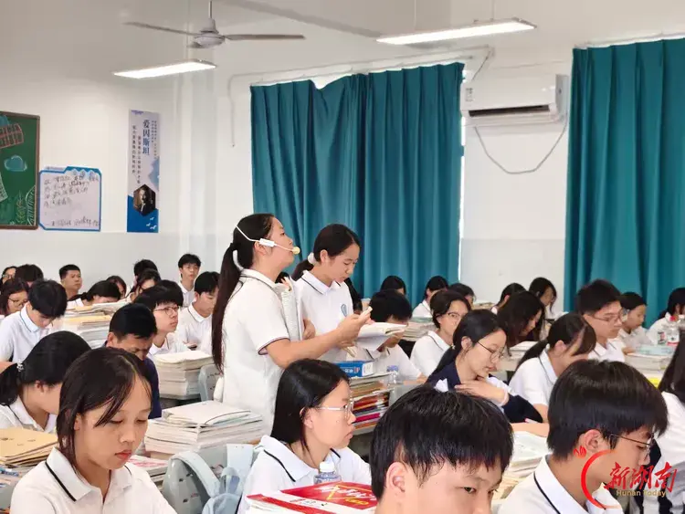 研思文本 聚力同行——李红利高中语文网络工作室2026年送教共研暨培训活动纪实