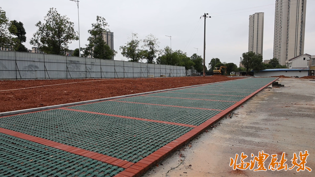 临澧城区停车场提质改造提速  3000余个车位缓解“停车难”