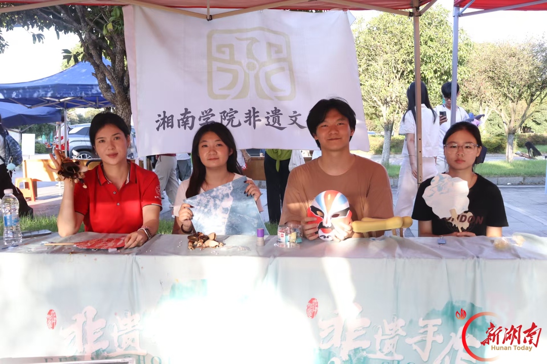 百团大战现场,这个社团靠"老手艺"圈粉了