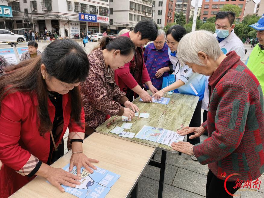强化权益保障 守护银龄安全——永州开展2026年全国“敬老月”主题宣传活动