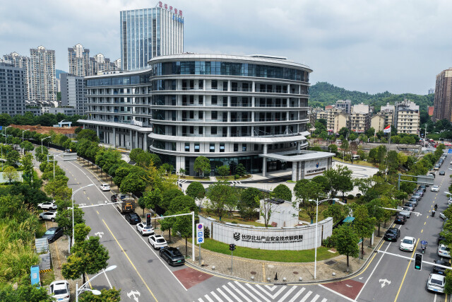  侃财邦 | 技术策源之后，湖南北斗拼什么？