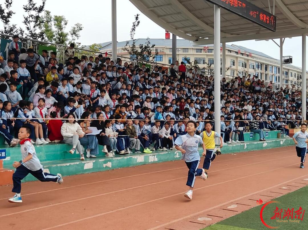 福娃强体魄 乐动向未来——衡阳市万福小学第五届“乐行”体育节开幕