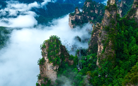 峰林蝶变五春秋，山水扬帆向一流——武陵源建设世界一流旅游目的地纪实