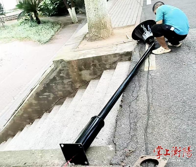 岳屏公园添灯增亮，让游人夜游更舒坦