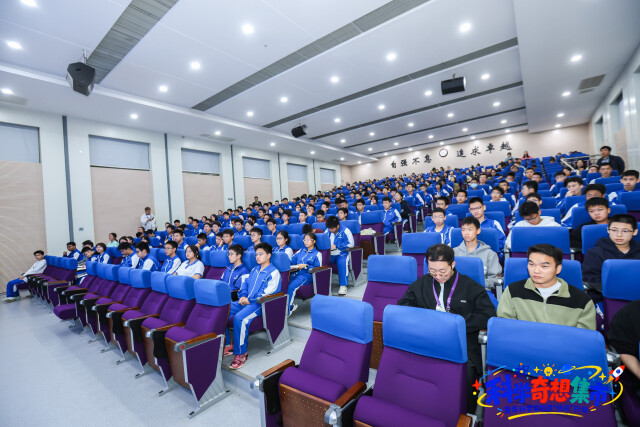 青年科学家当“摊主”, “科学奇想集市”走进湖南师大附中