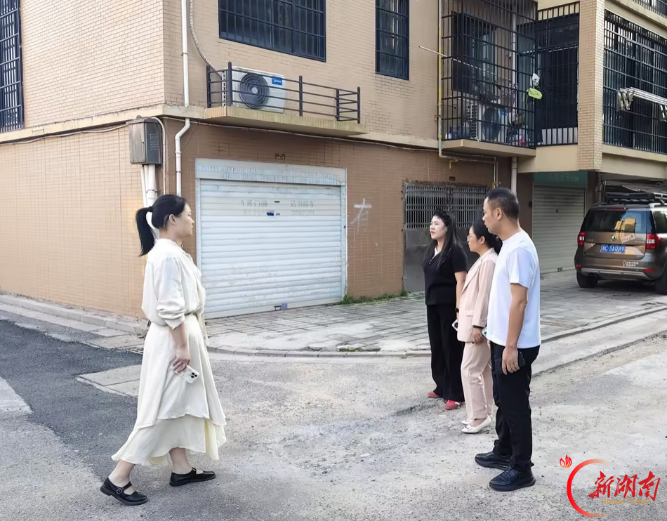 岳塘区霞城街道：纵深推进“三清三关”整治 筑牢消防安全屏障