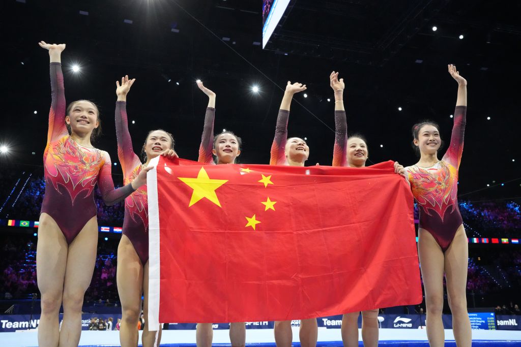 二十年后,中国体操女团拼回这一冠