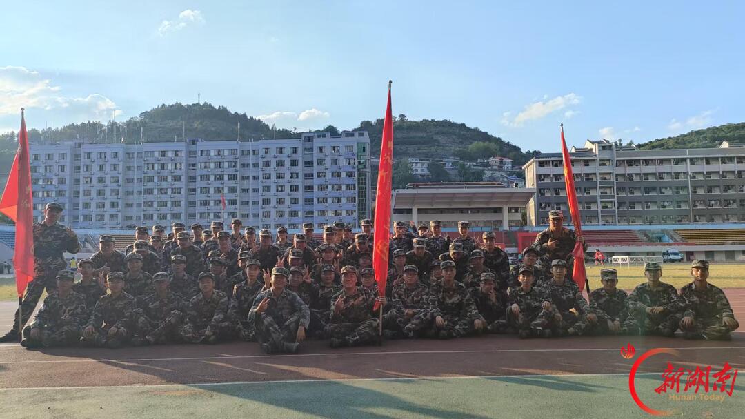 青春正步走丨歌声作序,迷彩留痕