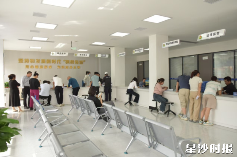 只进一扇门 化解百家忧长沙县综治中心构建一站式解纷体系，跨区域多部门联动高效化解各类矛盾纠纷