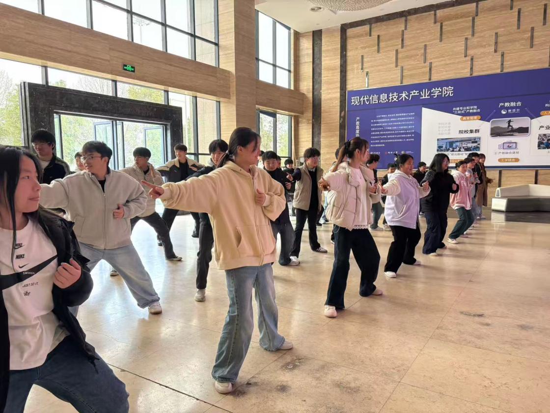 从“边缘专业”到“千人大院”：湖南幼专理学院如何蹚出“硬核”突围路？