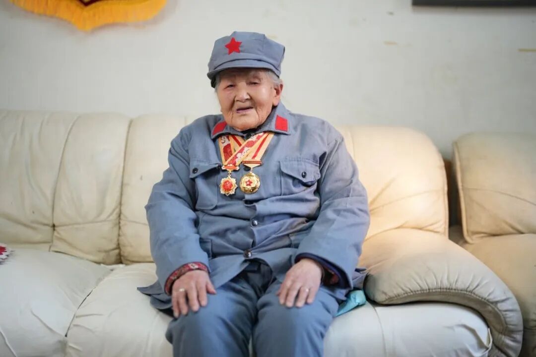 这是长征女红军王全英最后的影像