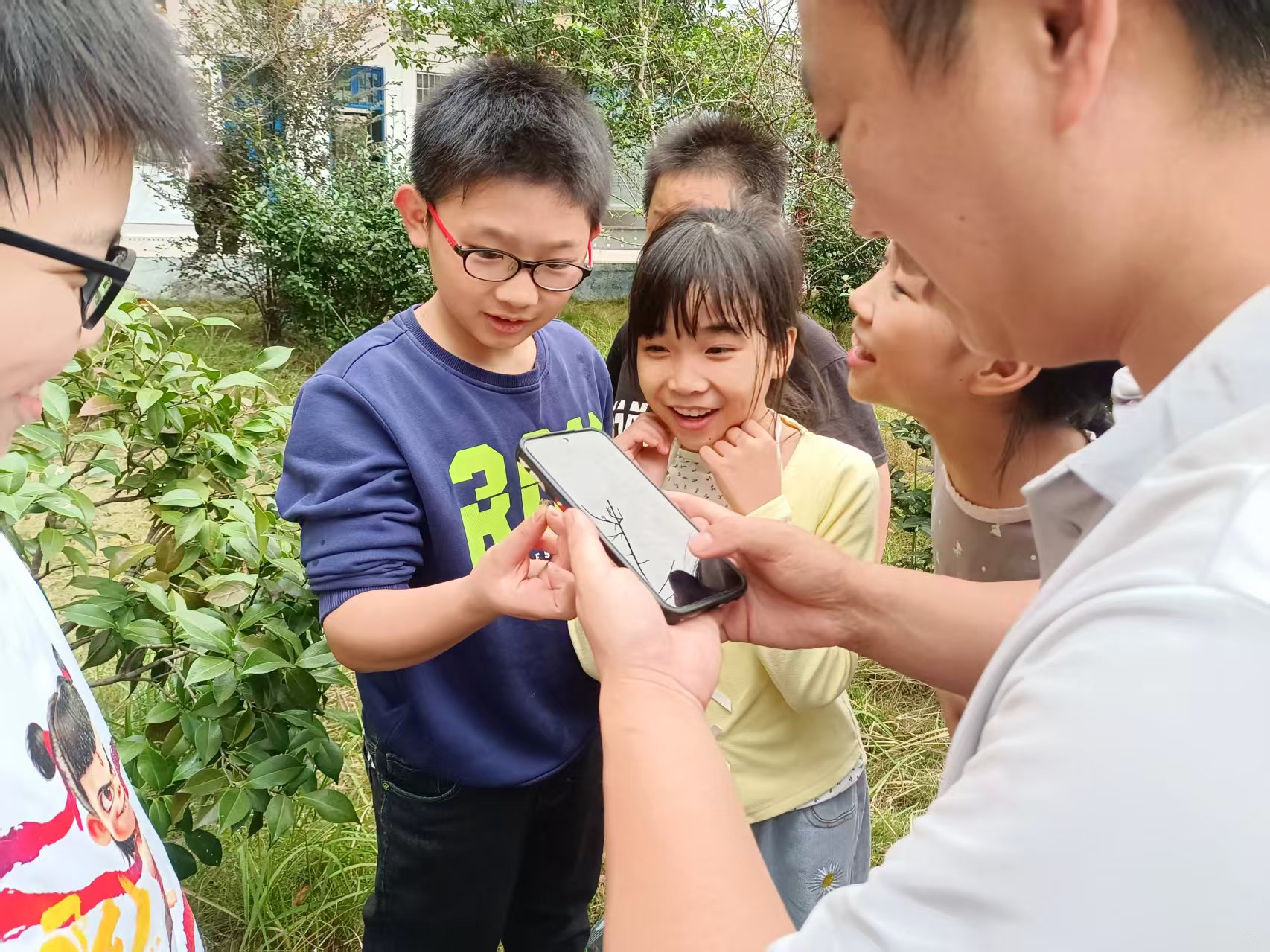 AI赋能跨学科探究 点亮乡村小学昆虫科普课堂