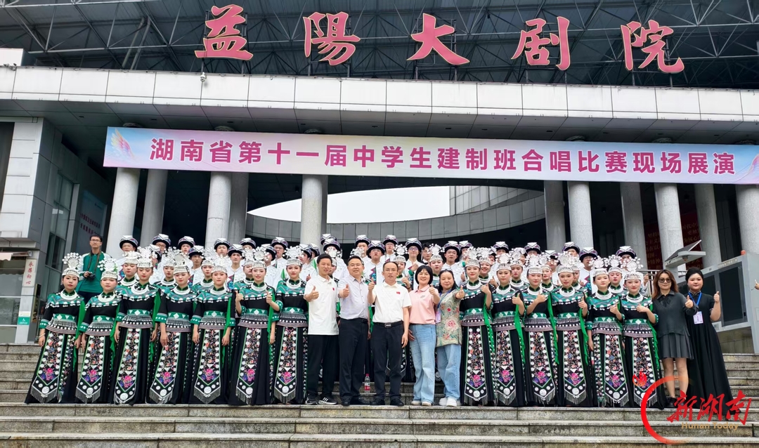 石榴结籽向阳红