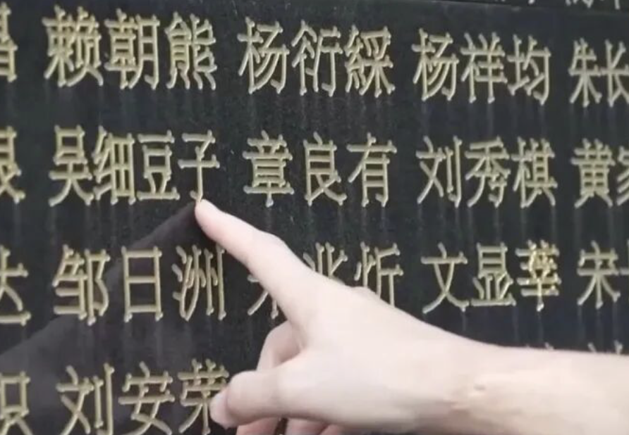 今天，纪念伟大胜利！