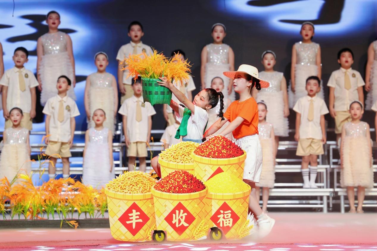 娄底市第六小学亮相2026年湖南省少年儿童歌咏展演