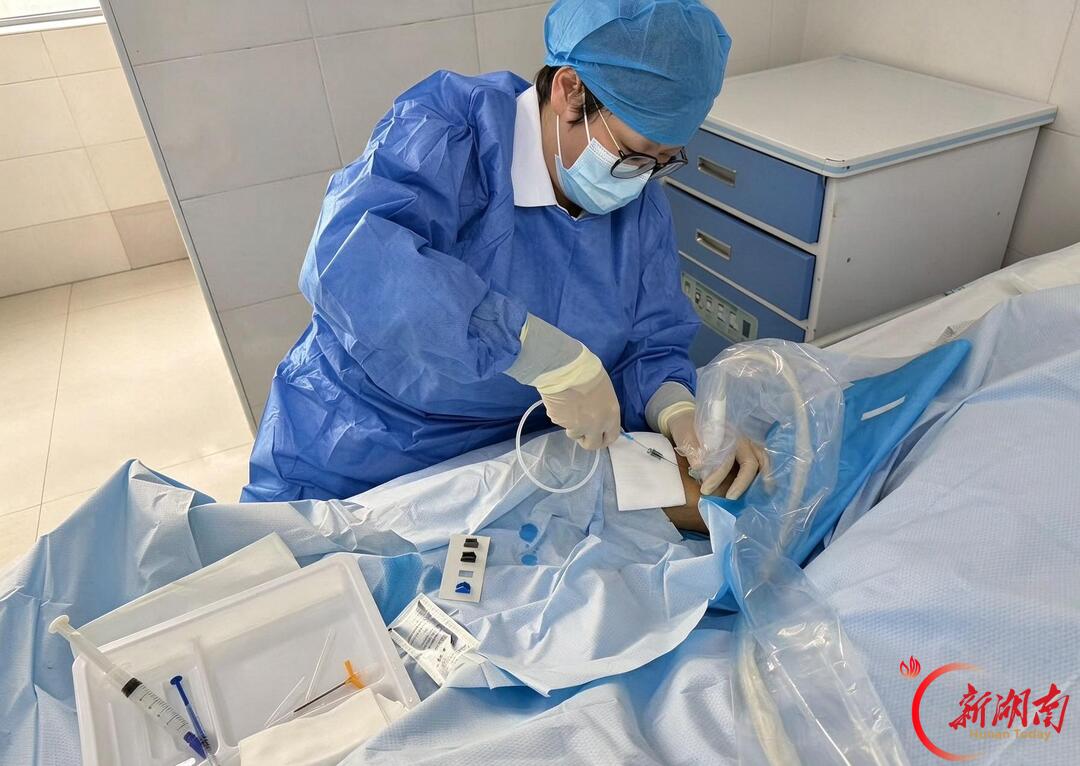 首例！邵东市人民医院成功实施下肢中长导管置管打通“生命通道”