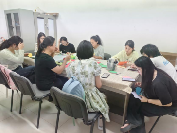 书包送到孩子手中,陪伴走进成长日常 “星城守护 童伴小书包”项目持续推进