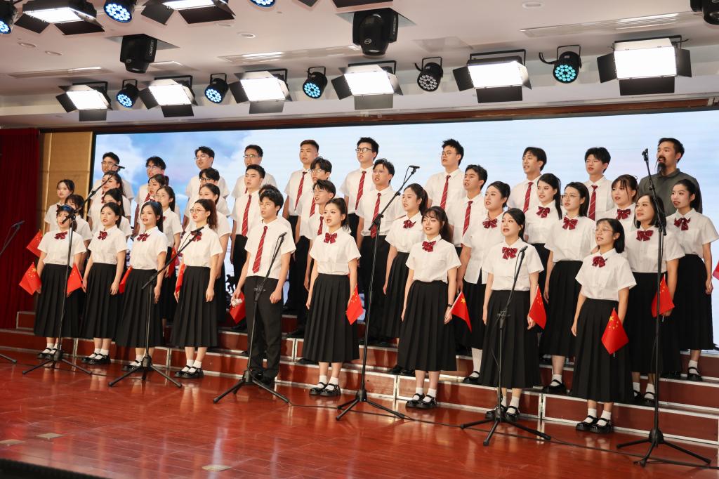 歌传火种 讲映烛光 湖南中医药大学第二附属医院举办纪念中国工农红军长征胜利90周年歌咏比赛