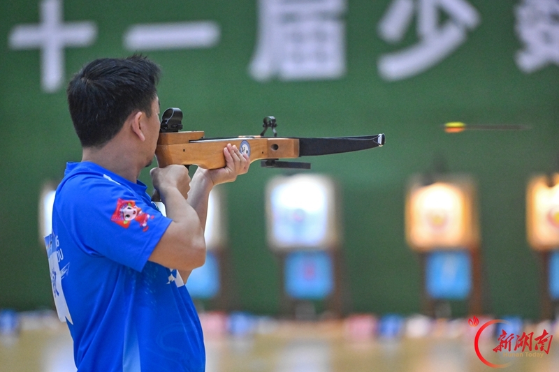 图集 | 射弩赛场上演“精准对决”