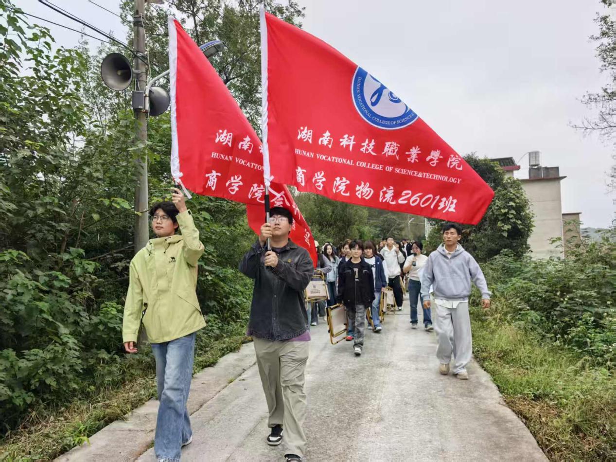 南鑫社区：兴马洲上思政课 江风里传承“鑫”火