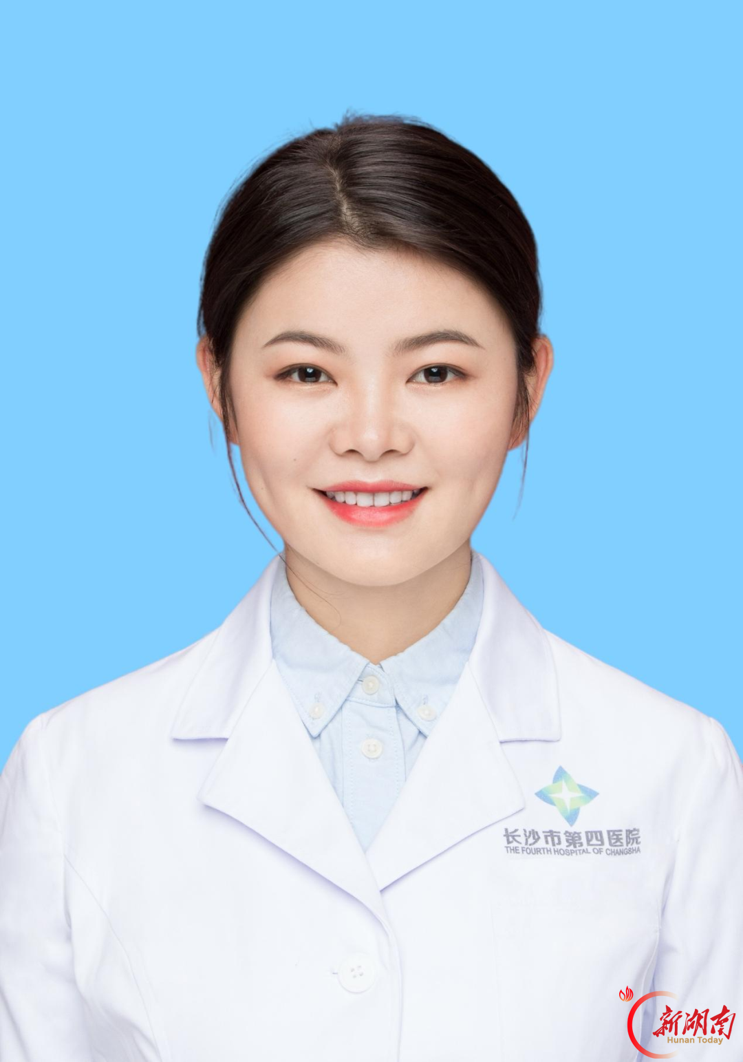跨越千里传医道 杏林微光暖龙山