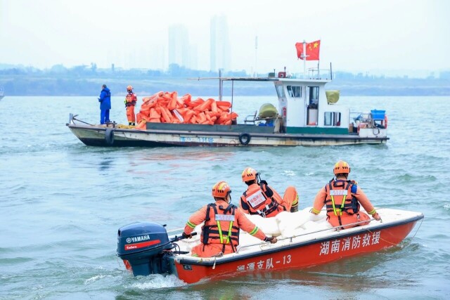 油罐车侧翻、镀镍槽液外溢“同时发生”?长株潭三市湘江边实战处置