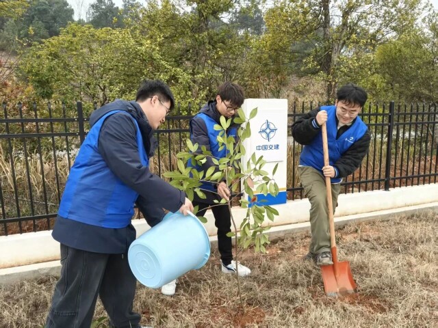 天子山大桥项目青年团队:守护一湖碧水,筑起安全高桥