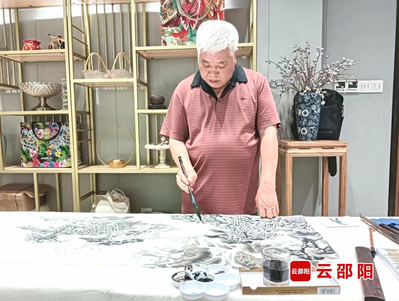 追逐声乐梦、沉醉笔墨间、丹青绘乡土 | 三位老人的艺术人生