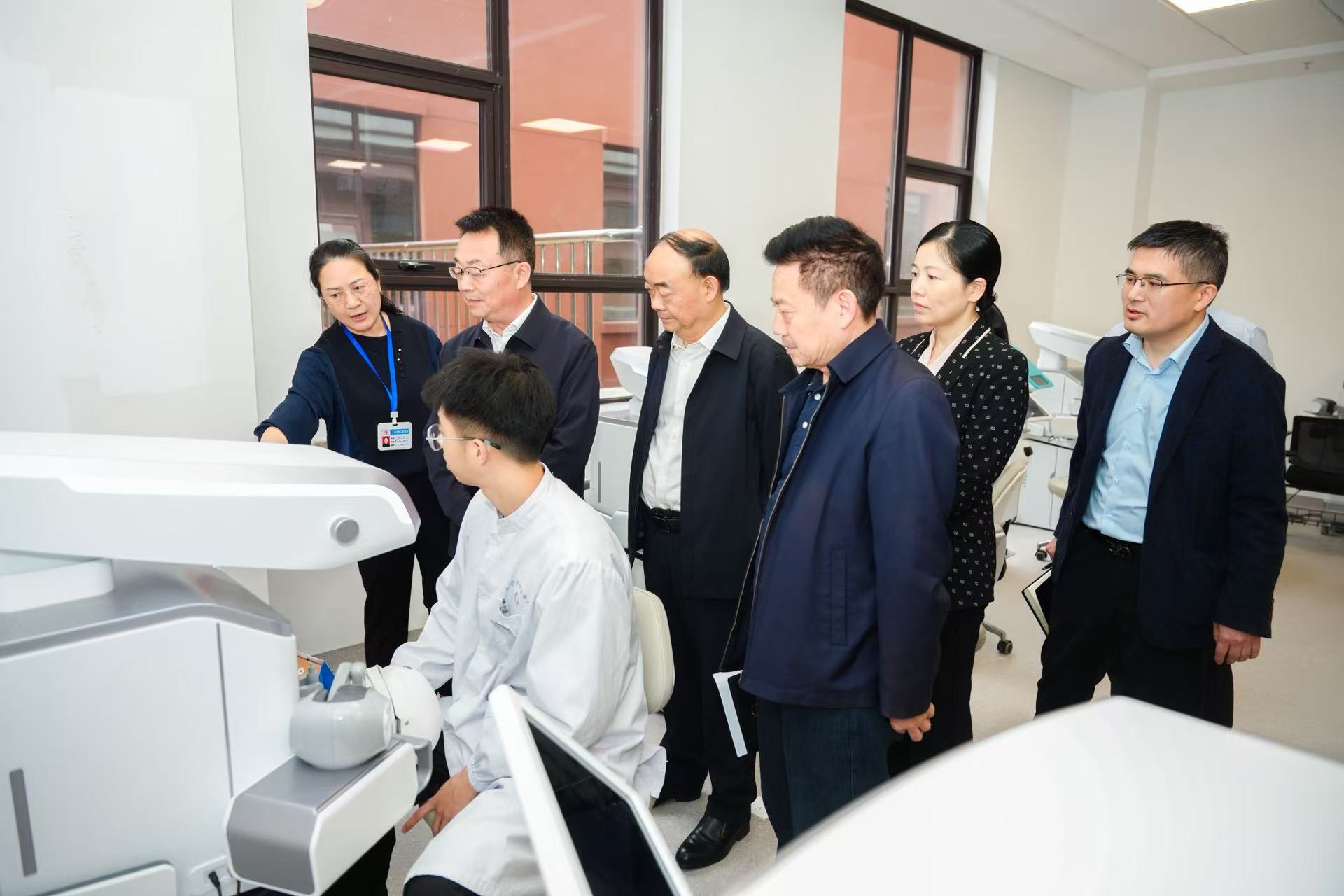 以演促改强筹备 压实责任迎认证 湖南中医药大学开展口腔医学专业认证模拟考察