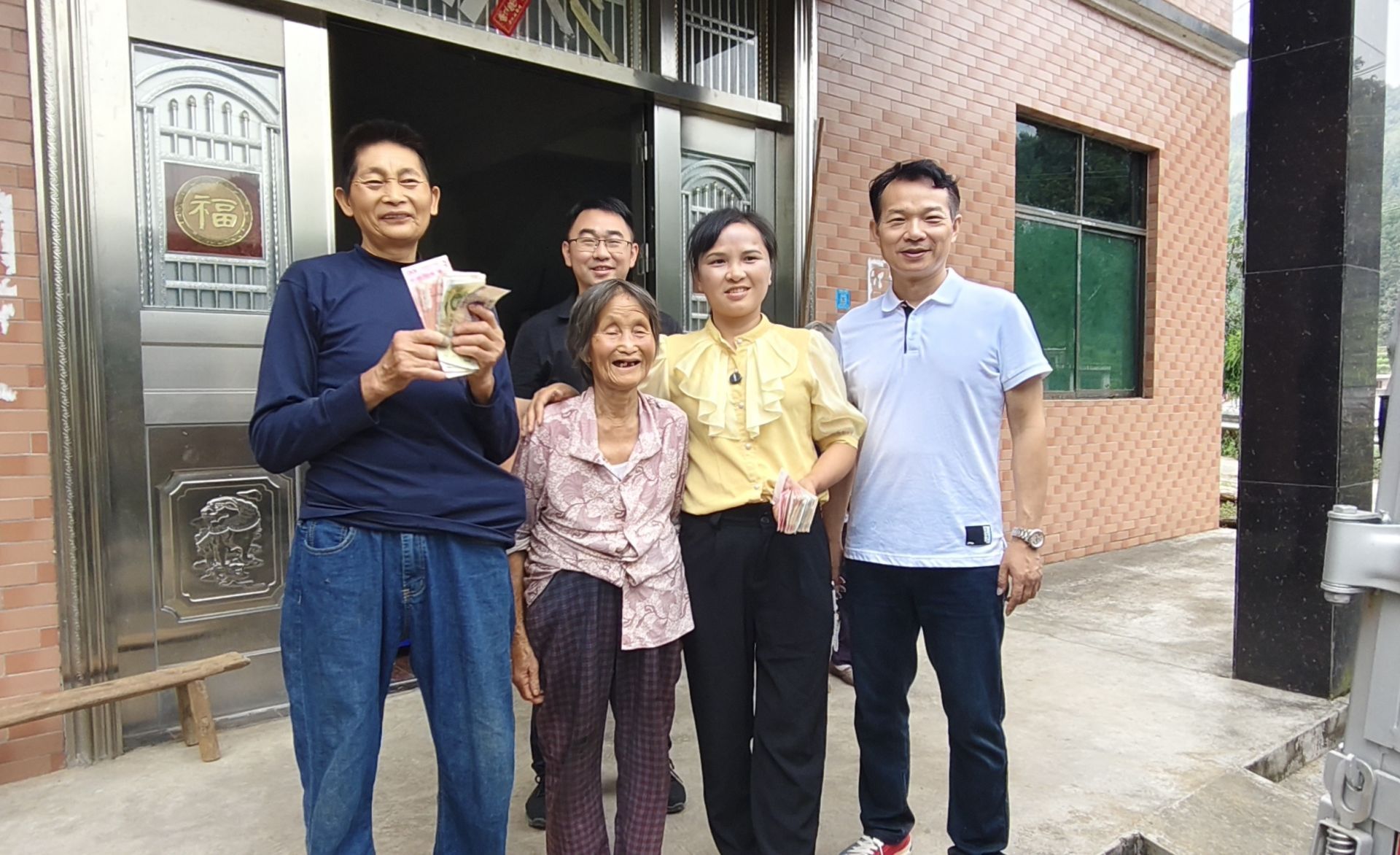 国网邵阳供电公司:驻村助农打造生态大米品牌