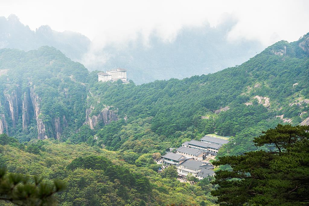 中小学秋假日期公布!多地上新旅游“福利大礼包”