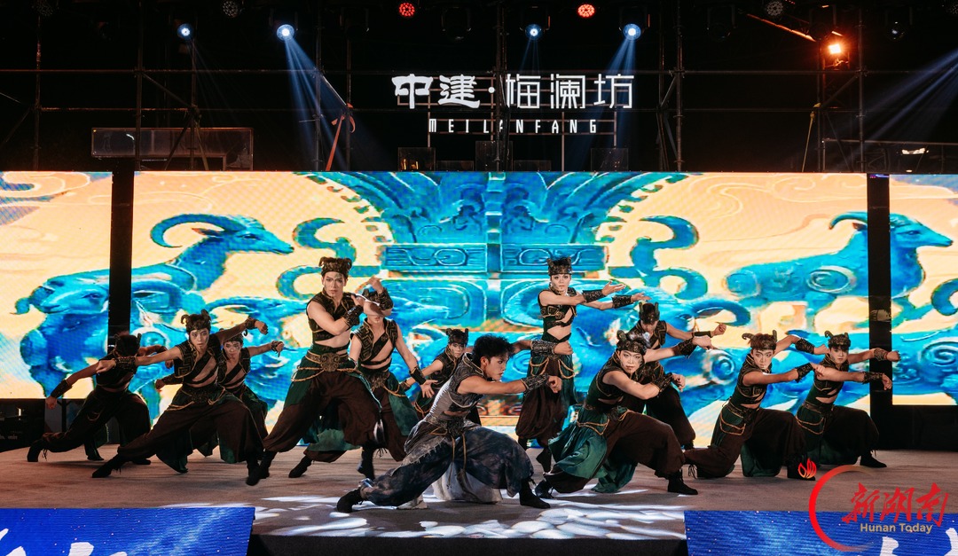 打通公共文化服务 “最后一公里”,“文韵湘江·艺惠万家”文艺盛宴走进梅澜坊街区