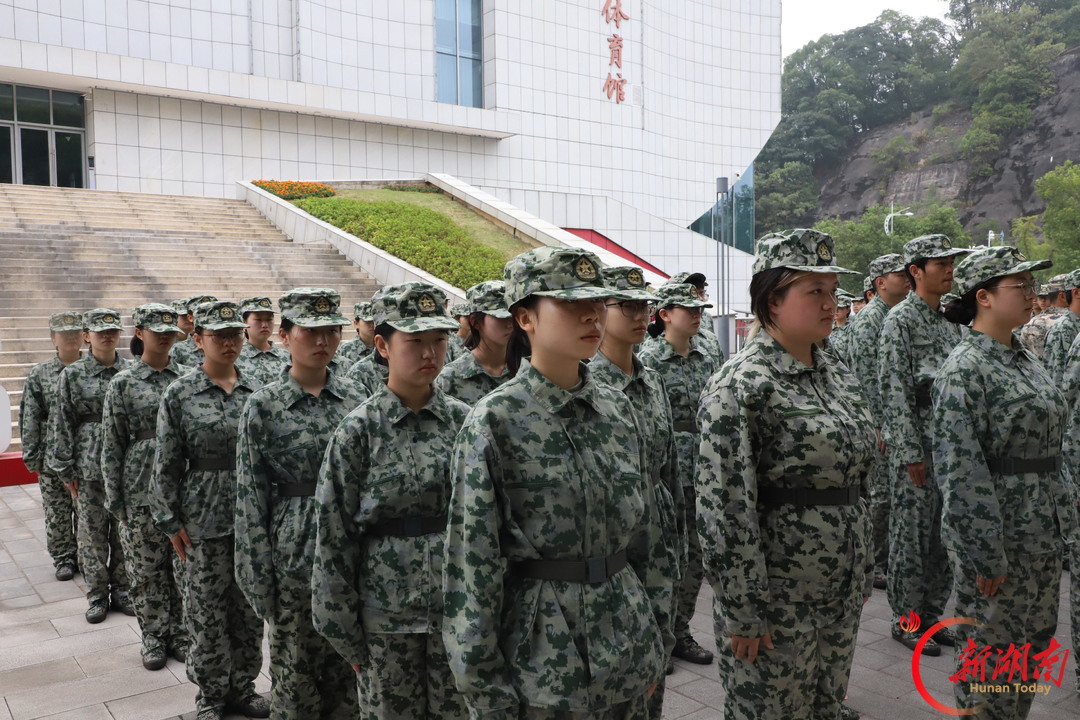 青春正步走丨青春正步,踏响生科之路